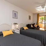 Cosy Communal Heated Pool * Лос Кристианос