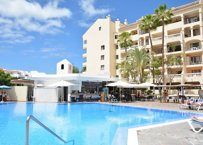 Cosy Communal Heated Pool Los Cristianos (Tenerife)