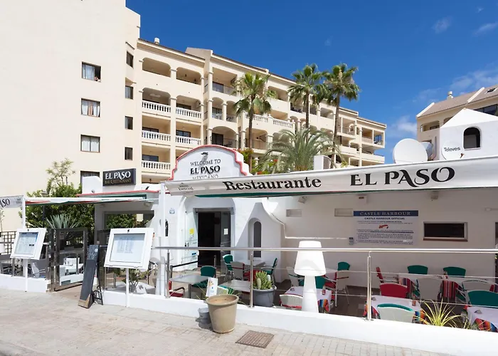 Apartment Cosy Communal Heated Pool