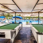 דירה Cosy Communal Heated Pool *