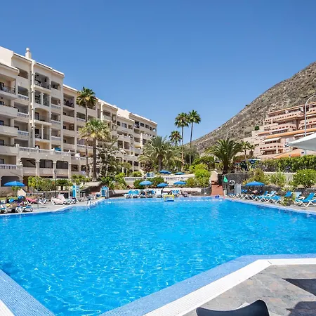 Cosy Communal Heated Pool *